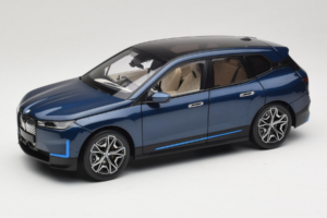 BMW iX Blue Metallic Minichamps 1:18 110023100 Metall