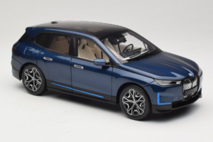 BMW iX Blue Metallic Minichamps 1:18 110023100 Metall — bild 6 av 8