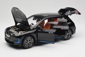 BMW iX Sapphire Black Minichamps 1:18 110023101 Metall — bild 2 av 8