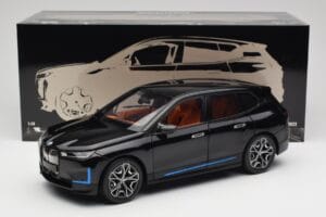 BMW iX Sapphire Black Minichamps 1:18 110023101 Metall — bild 8 av 8