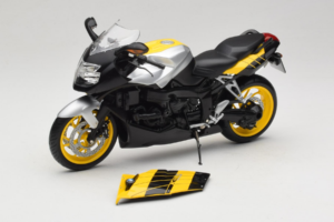 BMW K1200S Gul Svart Minichamps 1:10 80430309224 Metall — bild 2 av 8