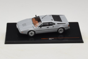 BMW M1 Grå IXO 1:43 CLC602N Metall