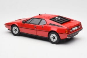 BMW M1 Röd Norev 1:18 183220 Metall — bild 7 av 8