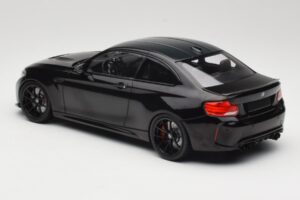 BMW M2 CS F87 Svart Metallic med svarta fälgar Minichamps 1:18 155021026 Metall — bild 5 av 6