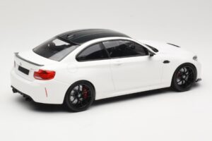 BMW M2 CS F87 Vit med svarta fälgar Minichamps 1:18 155021025 Metall — bild 2 av 6