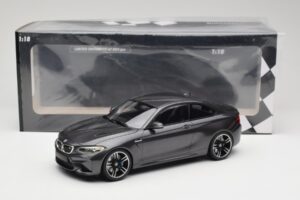 BMW M2 F87 Grey Metallic Minichamps 1:18 155026102 Metall — bild 6 av 6