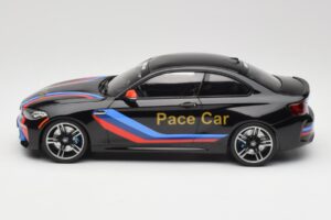 BMW M2 F87 Pace Car Minichamps 1:18 155026106 Metall — bild 3 av 6