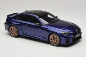 BMW M2 G87 CS Blå Metallic GT Spirit 1:18 GT552 Resin — bild 4 av 6