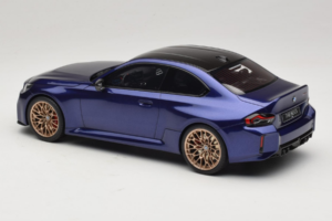 BMW M2 G87 CS Blå Metallic GT Spirit 1:18 GT552 Resin — bild 5 av 6