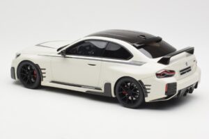 BMW M2 G87 M Performance Vit GT Spirit 1:18 GT476 Resin — bild 5 av 6