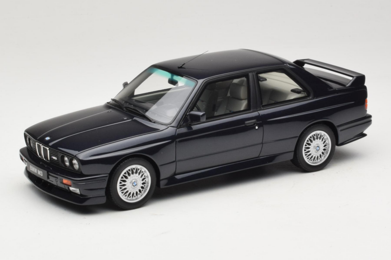 BMW M3 E30 Europameister Macau Blue Otto 1:18 OT1216 Metall