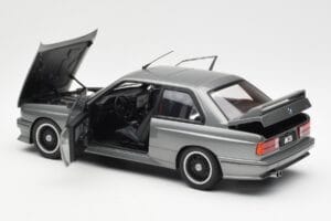 BMW M3 E30 Sport Evolution Cecotto Grå AUTOart 1:18 70567 Metall — bild 5 av 8