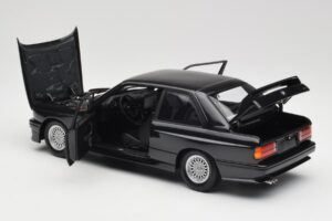 BMW M3 E30 Black Metallic Minichamps 1:18 180020306 Metall — bild 5 av 8