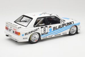 BMW M3 E30 Team Schnitzer #8 O. Manthey DTM 1988 Minichamps 1:18 155882008 Metall — bild 2 av 6