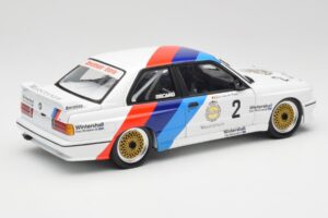 BMW M3 E30 #2 Warsteiner E. van de Poele DTM Champion 1987 Minichamps 1:18 80430396026-O Metall — bild 3 av 8