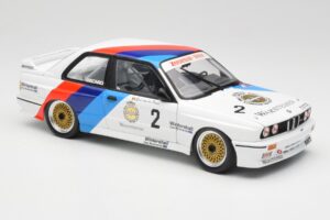 BMW M3 E30 #2 Warsteiner E. van de Poele DTM Champion 1987 Minichamps 1:18 80430396026-O Metall — bild 6 av 8