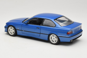 BMW M3 E36 Blue Metallic UT Models 1:18 20467 Metall — bild 7 av 8