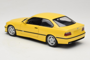 BMW M3 E36 Dakar Yellow UT Models 1:18 180022300 Metall — bild 7 av 8