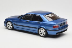 BMW M3 E36 Sedan Blå Otto 1:18 OT1082 Resin — bild 5 av 6