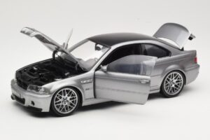 BMW M3 E46 CSL Silver Kyosho 1:18 08506S Metall — bild 2 av 8