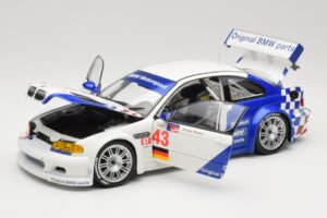 BMW M3 E46 GTR #24 D. Muller / J. Muller / H.-J. Stuck ALMS 2001 Minichamps 1:18 80430139184 Metall — bild 2 av 8