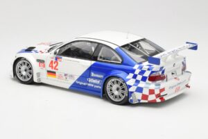 BMW M3 E46 GTR #42 J. Lehto / P. Ekblom ALMS 2001 Minichamps 1:18 100012142 Metall — bild 7 av 8