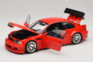 BMW M3 E46 GTR Street Röd Minichamps 1:18 100012101 Metall — bild 2 av 8