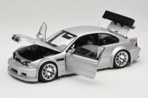 BMW M3 E46 GTR Street Silver Minichamps 1:18 100012100 Metall — bild 2 av 8