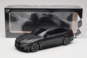 BMW M3 G80 Svart Metallic Minichamps 1:18 155020202 Metall — bild 6 av 6