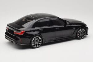 BMW M3 G80 Grå Metallic Minichamps 1:18 155020204 Metall — bild 2 av 6