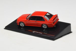 BMW M3 E30 Sport Evolution Röd IXO 1:43 CLC583N Metall — bild 3 av 4