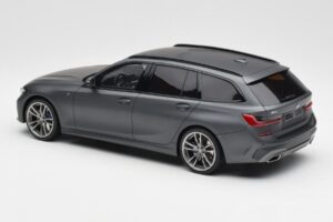 BMW M340i G20 xDrive M Sport Grå GT Spirit 1:18 GT471 Resin — bild 5 av 6