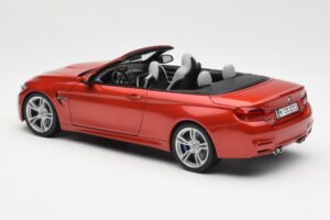 BMW M4 F83 Cabriolet Sakhir Orange Paragon 1:18 PA-97111 Metall — bild 7 av 8
