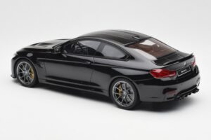 BMW M4 F82 CS Svart GT Spirit 1:18 GT845 Resin — bild 5 av 6