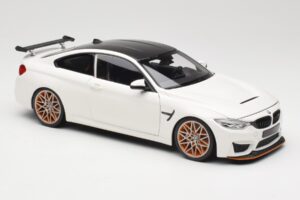 BMW M4 F82 GTS Alpine White Minichamps 1:18 110025221 Metall — bild 6 av 8