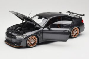 BMW M4 F82 GTS Mineral Grey Metallic Minichamps 1:18 110025222 Metall — bild 2 av 8