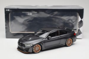 BMW M4 F82 GTS Mineral Grey Metallic Minichamps 1:18 110025222 Metall — bild 8 av 8