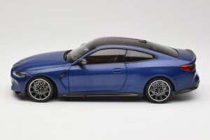 BMW M4 G82 Blå Metallic Minichamps 1:18 113020123 Metall — bild 4 av 8