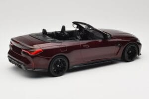 BMW M4 G83 Cabriolet Röd Metallic Minichamps 1:18 155021032 Metall — bild 2 av 6