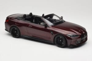 BMW M4 G83 Cabriolet Röd Metallic Minichamps 1:18 155021032 Metall — bild 4 av 6