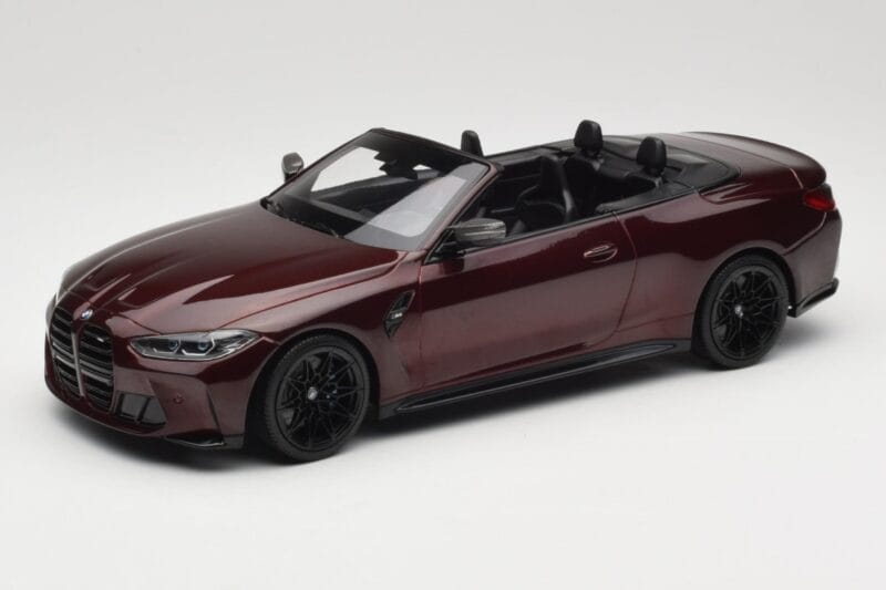 BMW M4 G83 Cabriolet Röd Metallic Minichamps 1:18 155021032 Metall