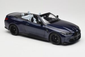 BMW M4 G82 Cabriolet Blå Metallic Minichamps 1:18 110021031 Metall — bild 6 av 8