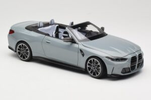 BMW M4 G83 Cabriolet Grey Metallic Minichamps 1:18 110021032 Metall — bild 6 av 8