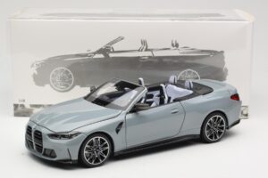 BMW M4 G83 Cabriolet Grey Metallic Minichamps 1:18 110021032 Metall — bild 8 av 8