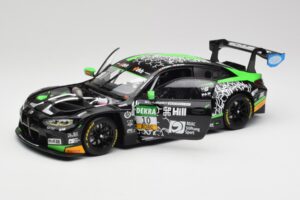 BMW M4 GT3 G82 #10 S. Green / M. Krutten Schubert Motorsport ADAC GT Masters Red Bull Ring Winner 2022 Minichamps 1:18 113222 — bild 2 av 8
