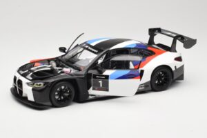 BMW M4 G82 GT3 Presentation 2021 Minichamps 1:18 80435A5D002 Metall — bild 2 av 8