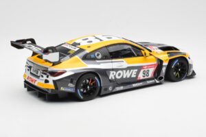BMW M4 G82 GT3 Rowe Racing #98 ADAC 24 Hours Nürburgring 2022 Minichamps 1:18 113222098 Metall — bild 3 av 8