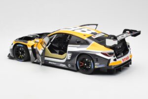 BMW M4 G82 GT3 Rowe Racing #98 ADAC 24 Hours Nürburgring 2022 Minichamps 1:18 113222098 Metall — bild 5 av 8
