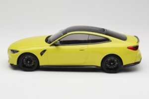 BMW M4 G82 Gul Minichamps 1:18 155020120 Metall — bild 3 av 6