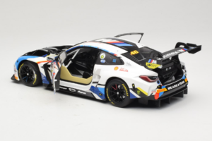 BMW M4 GT3 #46 V. Rossi / A. Farfus / M. Martin Team WRT 12 Hours of Bathurst 2023 Minichamps 1:18 113232146 Metall — bild 5 av 8